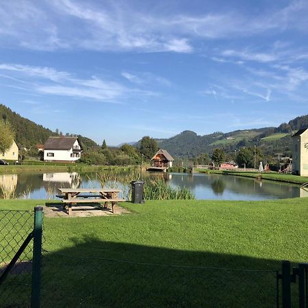 Apartmenthaus Pastner Am Teich Übelbach Exterior foto